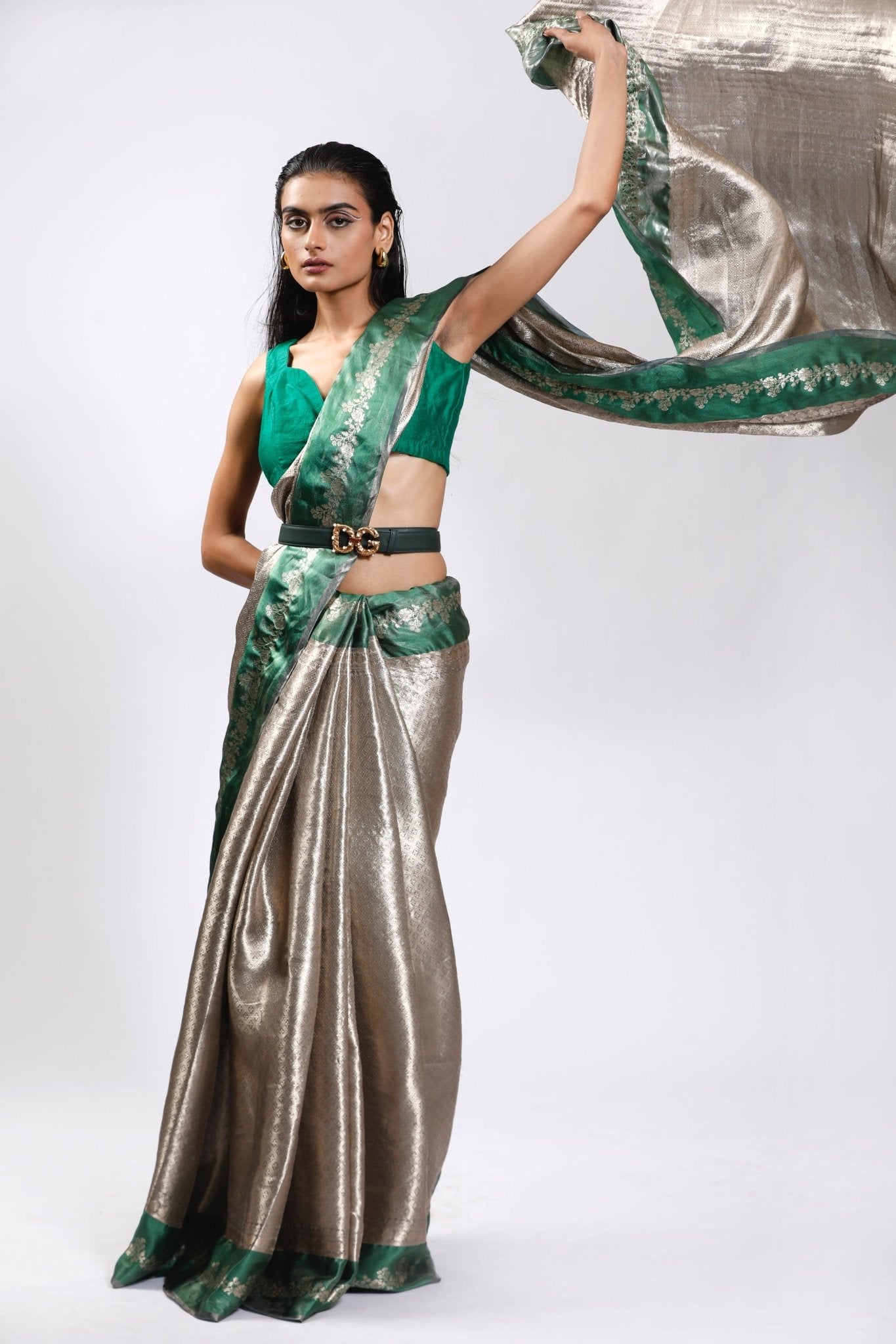 HANDWOVEN TISSUE BROCADE WITH SATIN BORDERS - White Maison de Couture