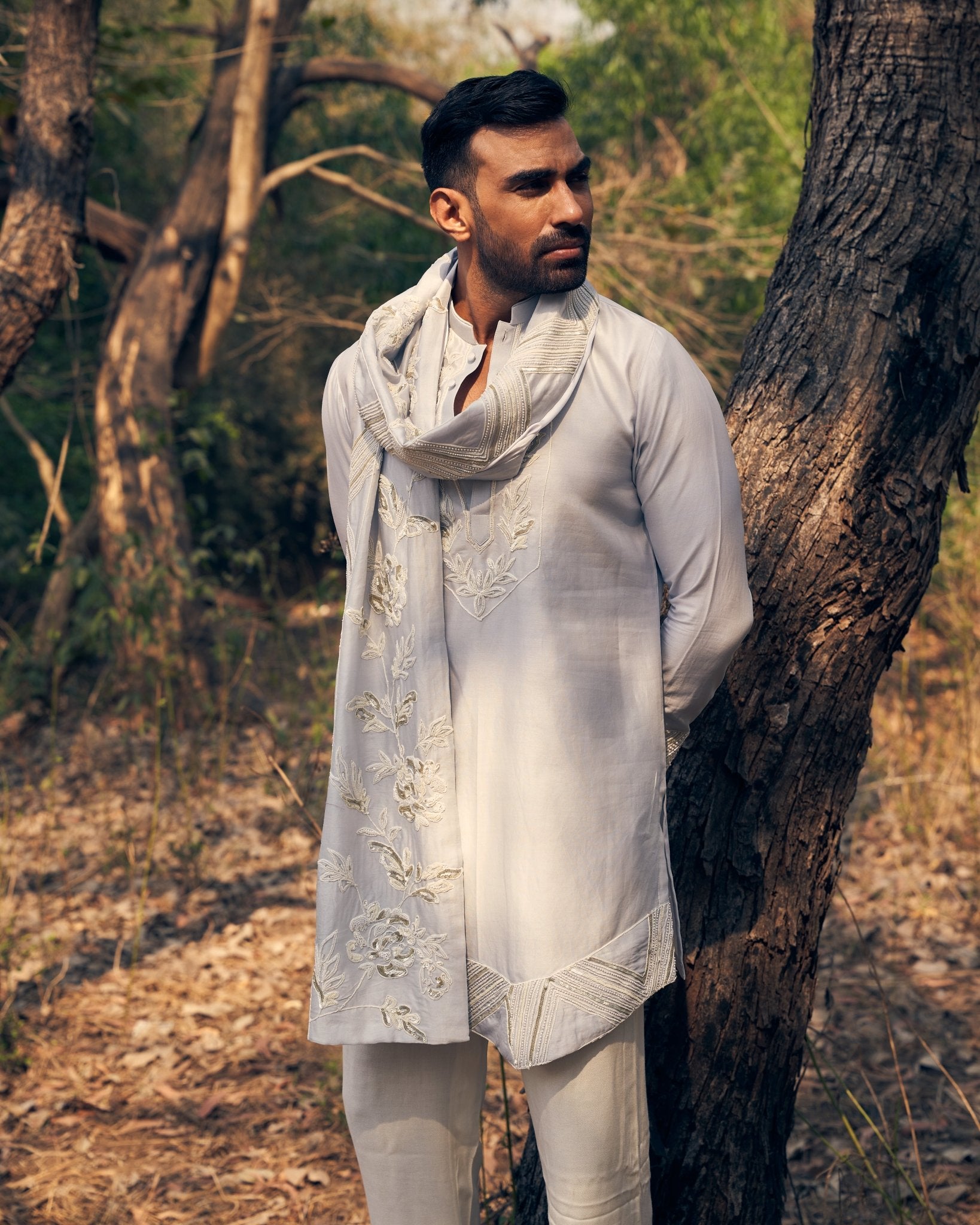 ICE BATH KURTA STOLE SET - White Maison de Couture