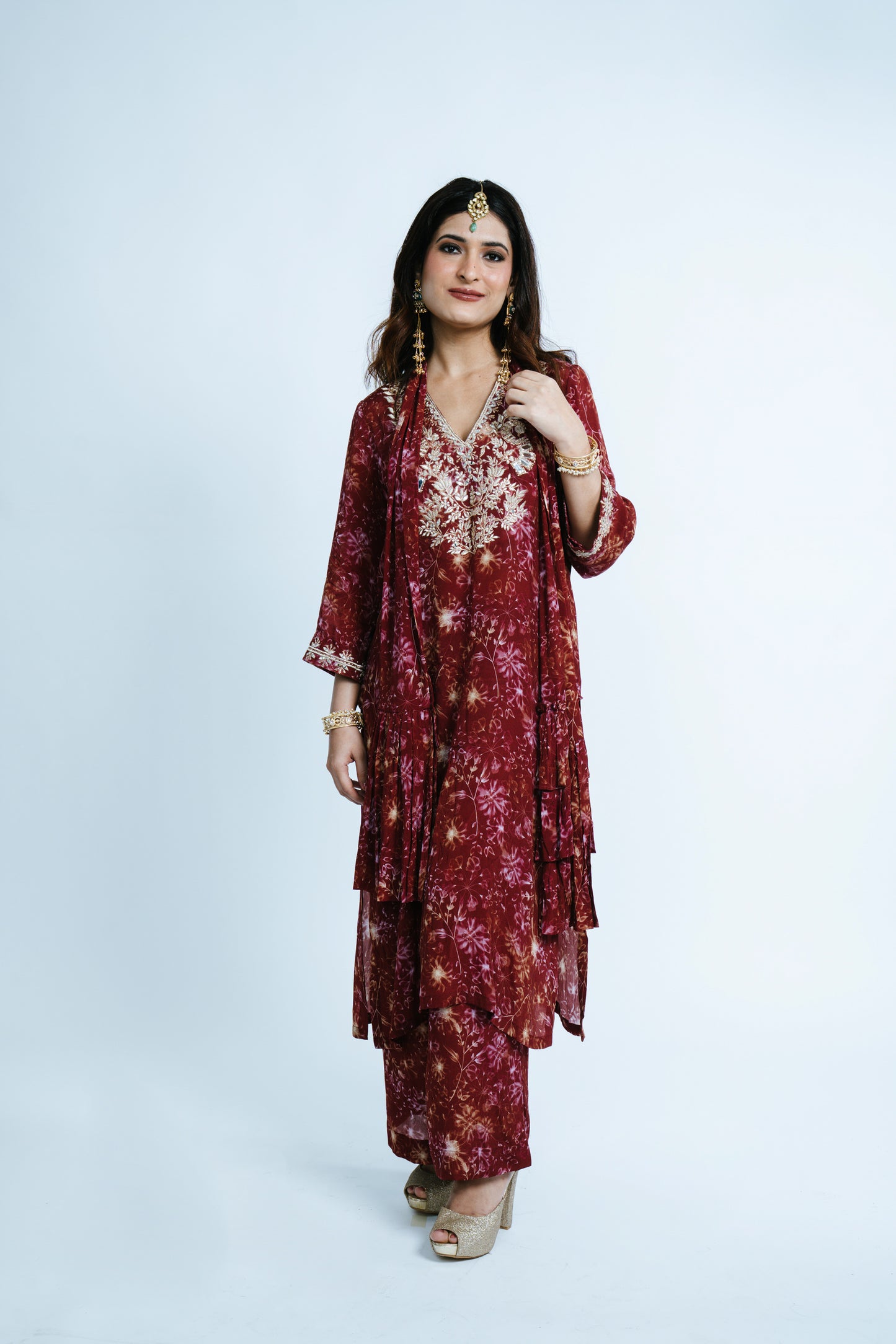 CLASSIC KAMEEZ SET WITH LAYERED STOLE