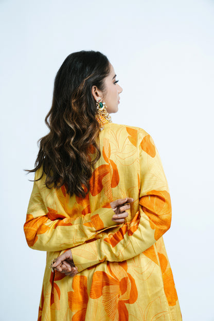 ZIPPED KALLII SHIRT WITH CLASSIC TULIP PANTS