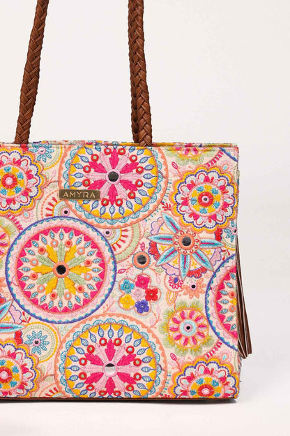 LILY EMBROIDERED MULTICOLOR BOX TOTE BAG - White Maison de Couture