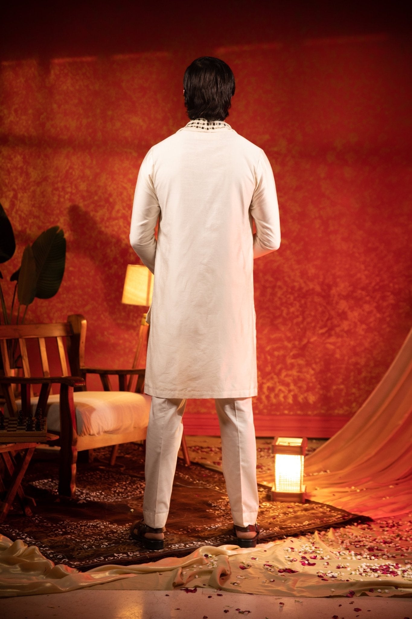 LINEAR MIRROR KURTA STOLE SET - White Maison de Couture