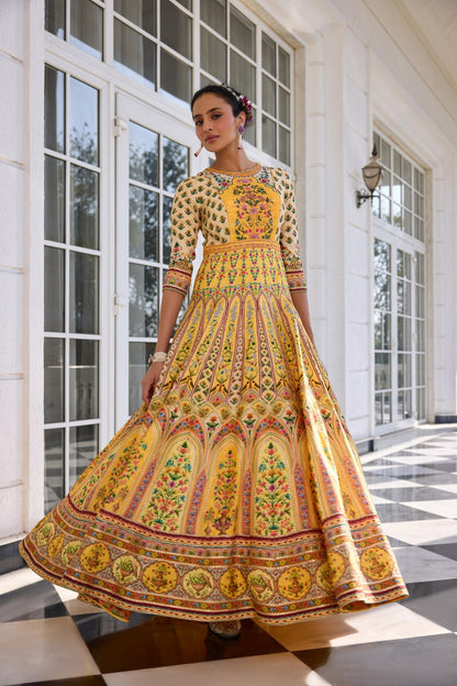 NEHMAT ANARKALI - White Maison de Couture