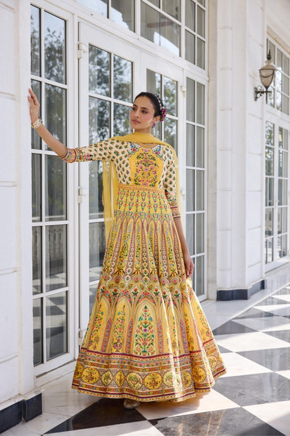 NEHMAT ANARKALI - White Maison de Couture