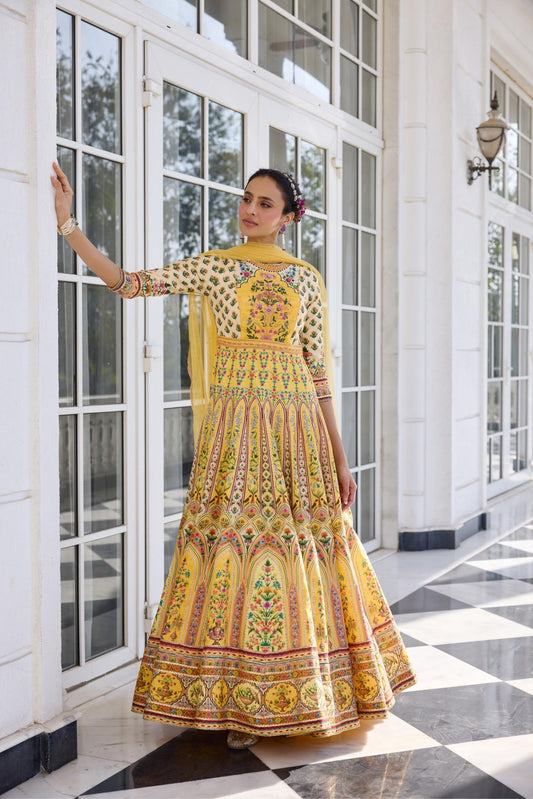 NEHMAT ANARKALI - White Maison de Couture