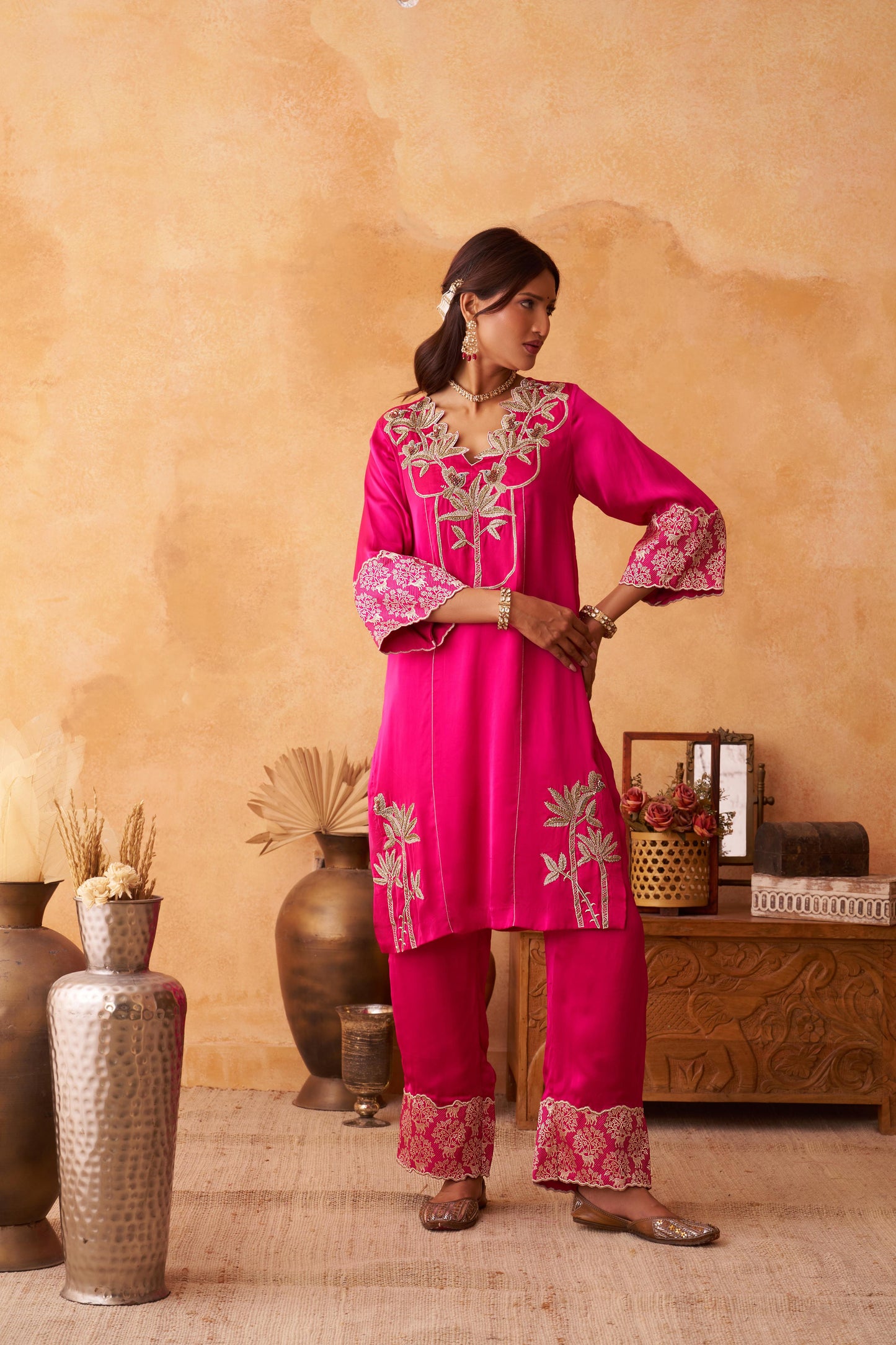 RAATRANI KURTA SET