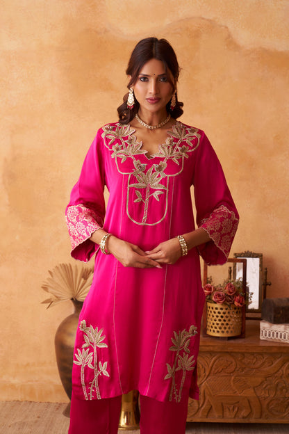 RAATRANI KURTA SET