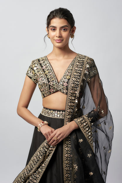 MAANYATA LEHENGA SET