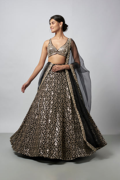 GANISHKA LEHENGA SET