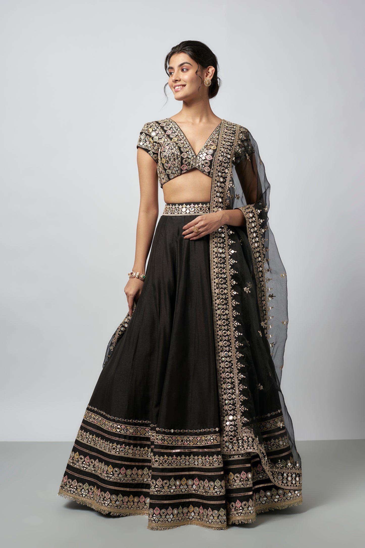 MAANYATA LEHENGA SET
