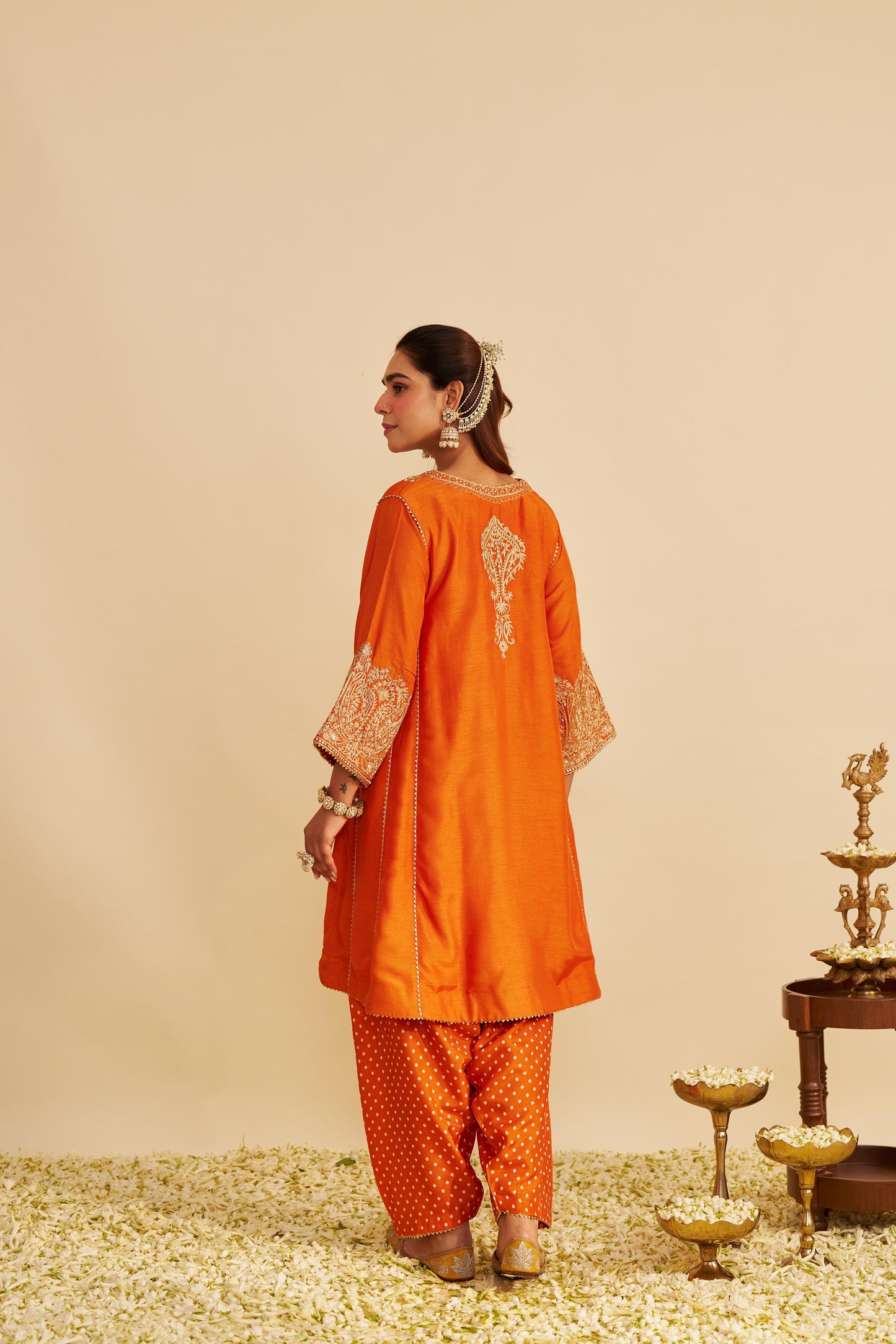 NIYAH - SHORT CHAUGA WITH SALWAR