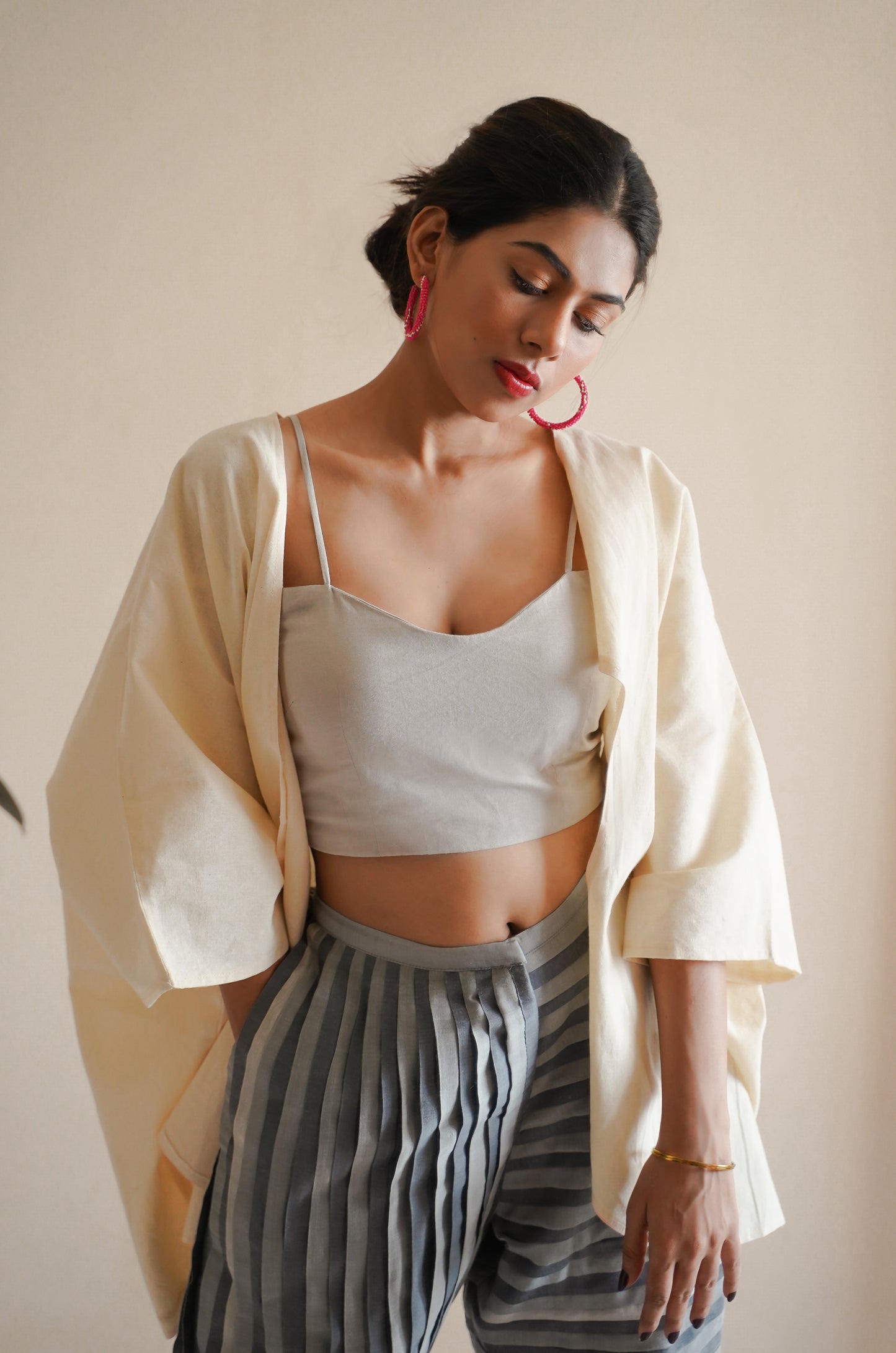 GREY STRIPED PLEATED PANT SET