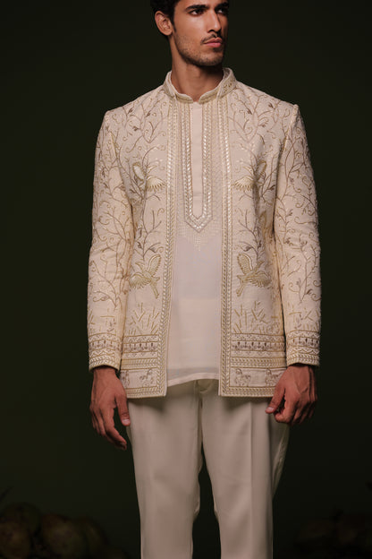 ITEESH IVORY JODHPURI SET WITH SHORT KURTA PANT