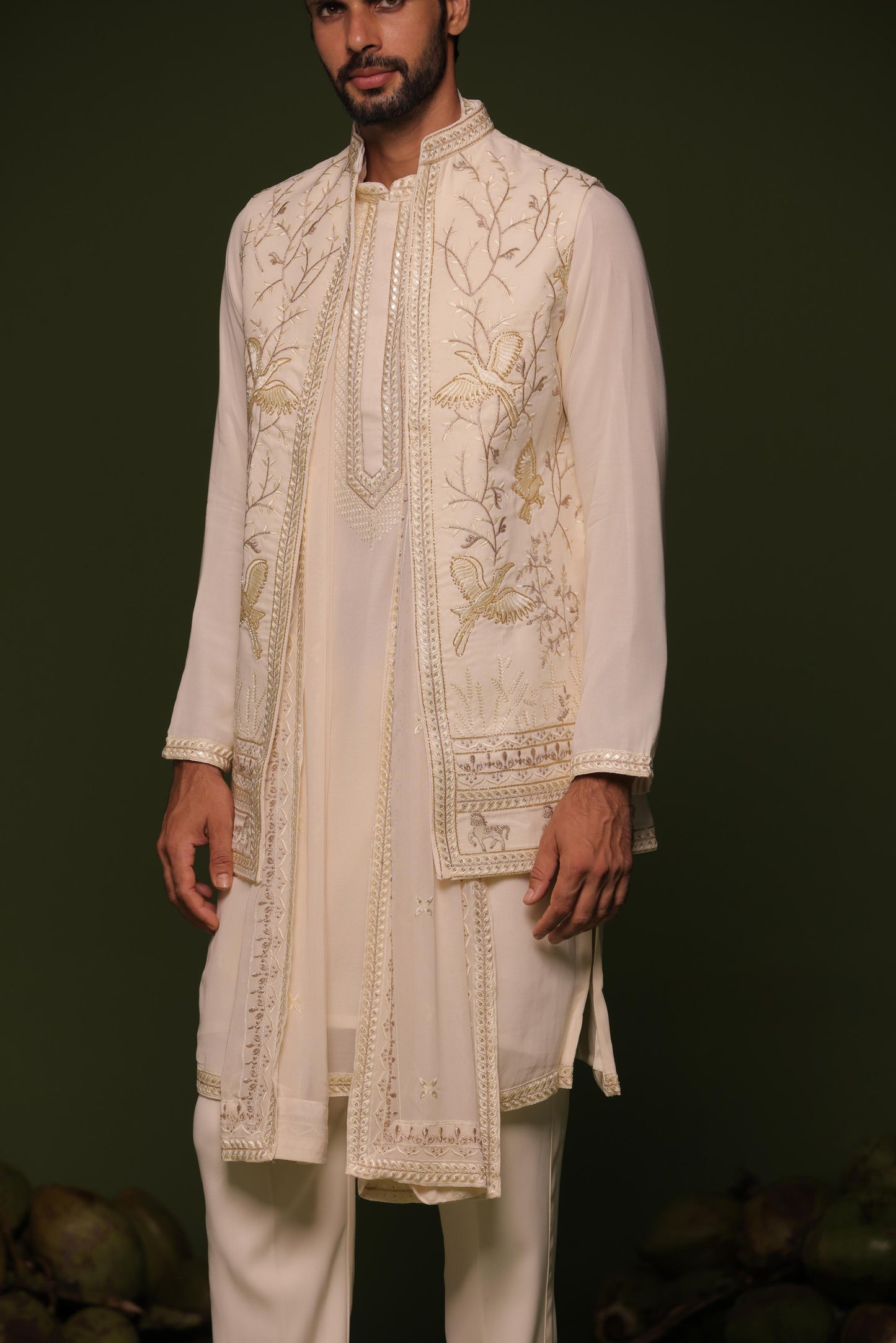 AARAV IVORY JACKET KURTA SET WITH DUPATTA