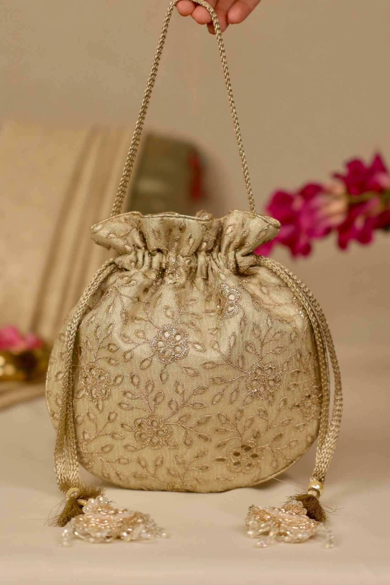 TARANG CUTWORK POTLI - White Maison de Couture