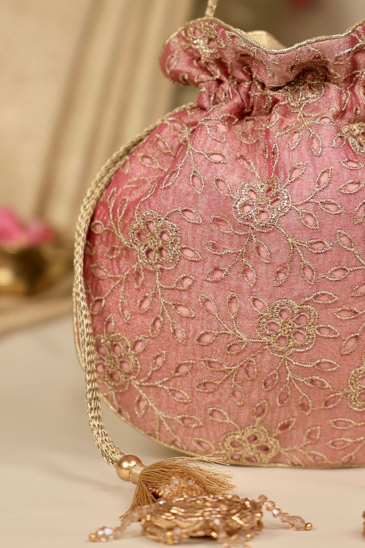 TARANG CUTWORK POTLI - White Maison de Couture