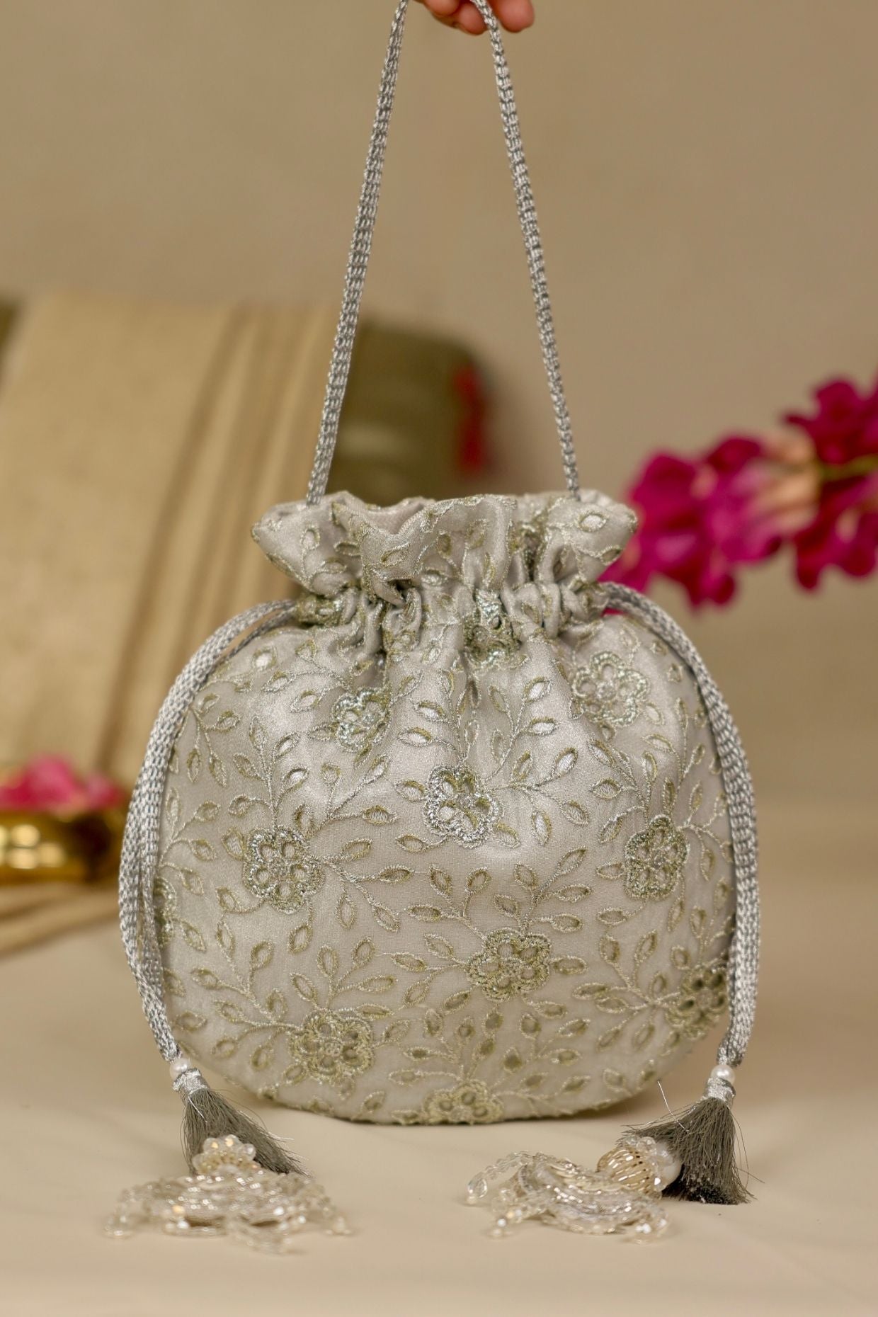 TARANG CUTWORK POTLI - White Maison de Couture