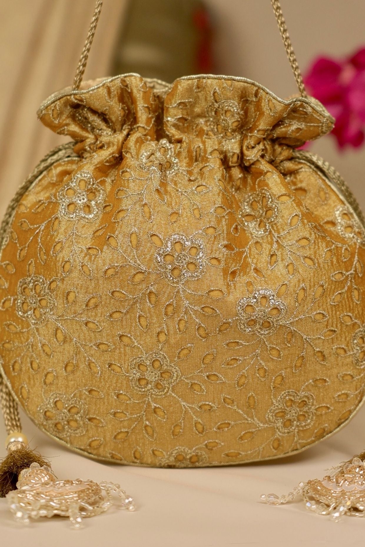 TARANG CUTWORK POTLI - White Maison de Couture