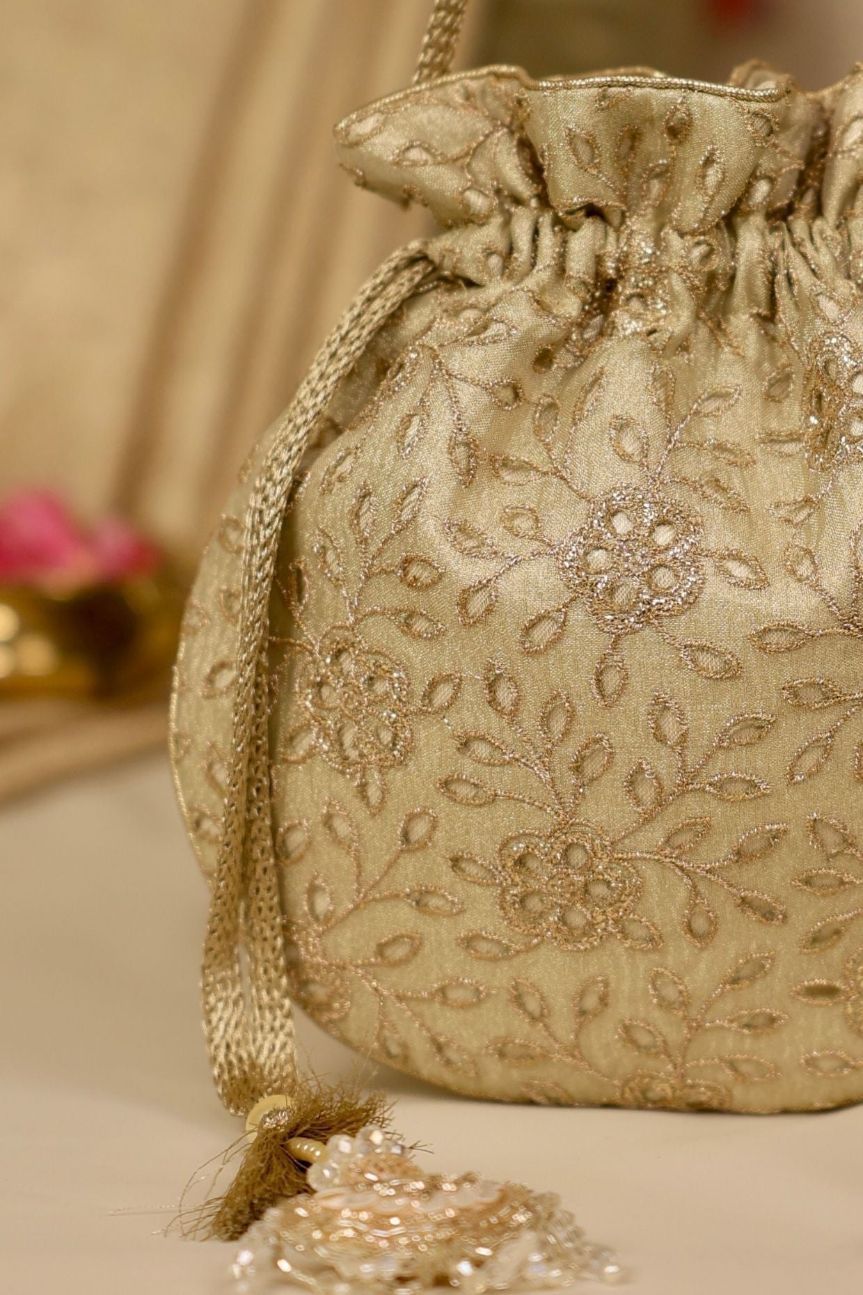 TARANG CUTWORK POTLI - White Maison de Couture