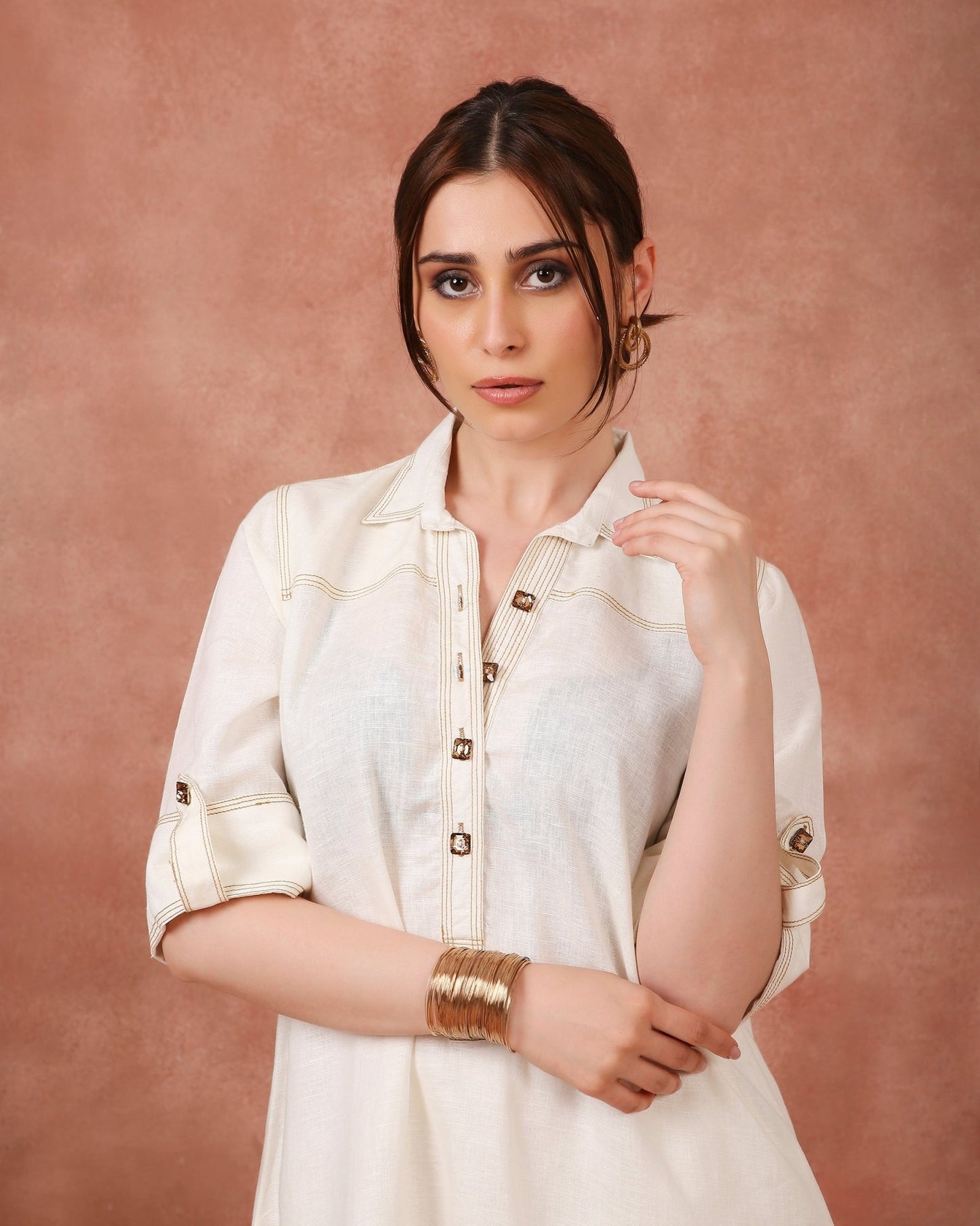 THREAD WORK WITH SWAROVSKI BUTTON ON LINEN - White Maison de Couture