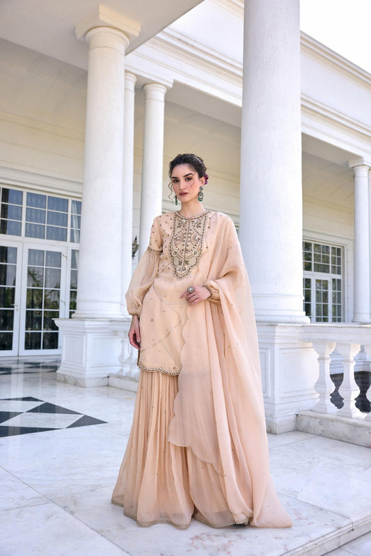 ZAINAB KURTA AND GHARARA SET - White Maison de Couture