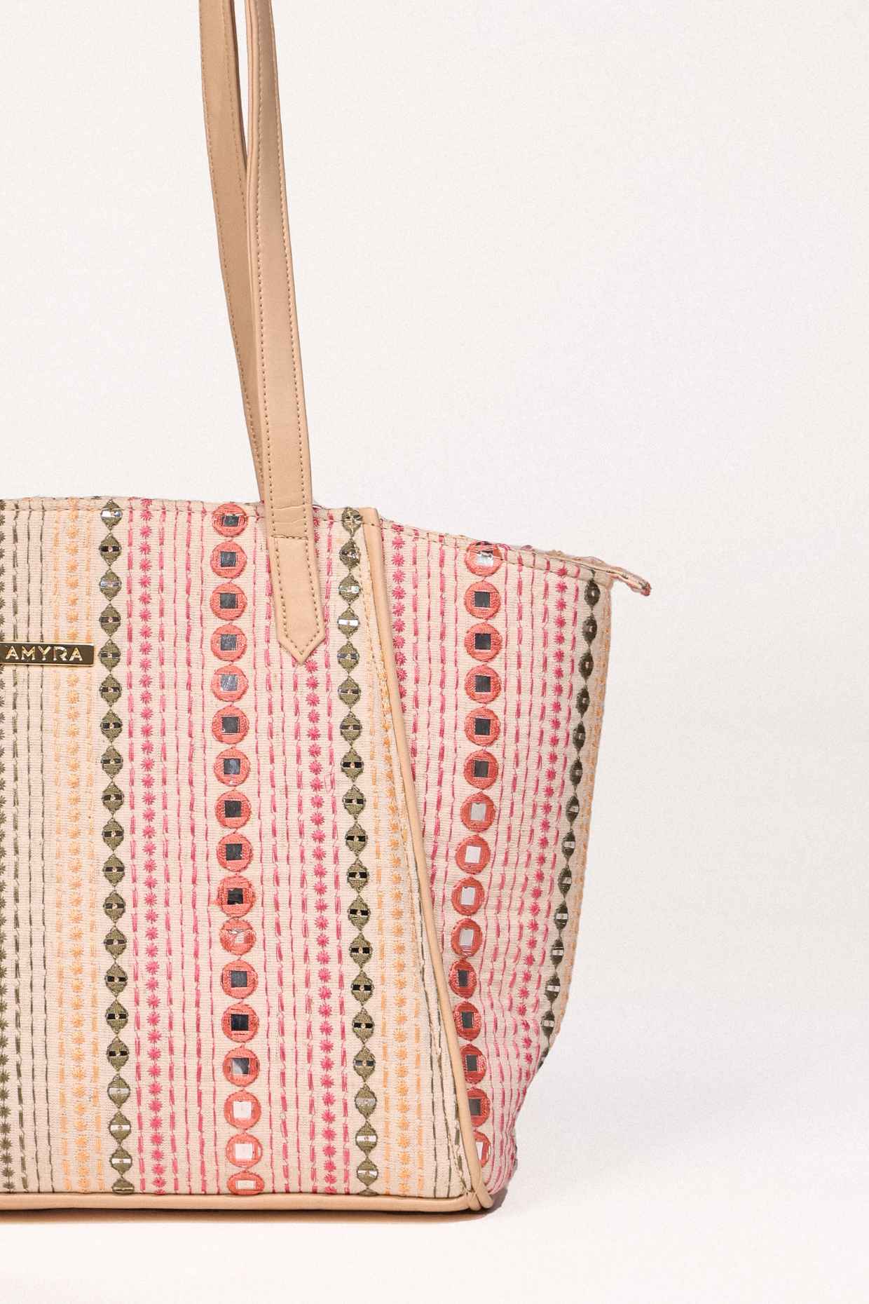ZOEY EMBROIDERED MULTICOLOR TOTE BAG - White Maison de Couture