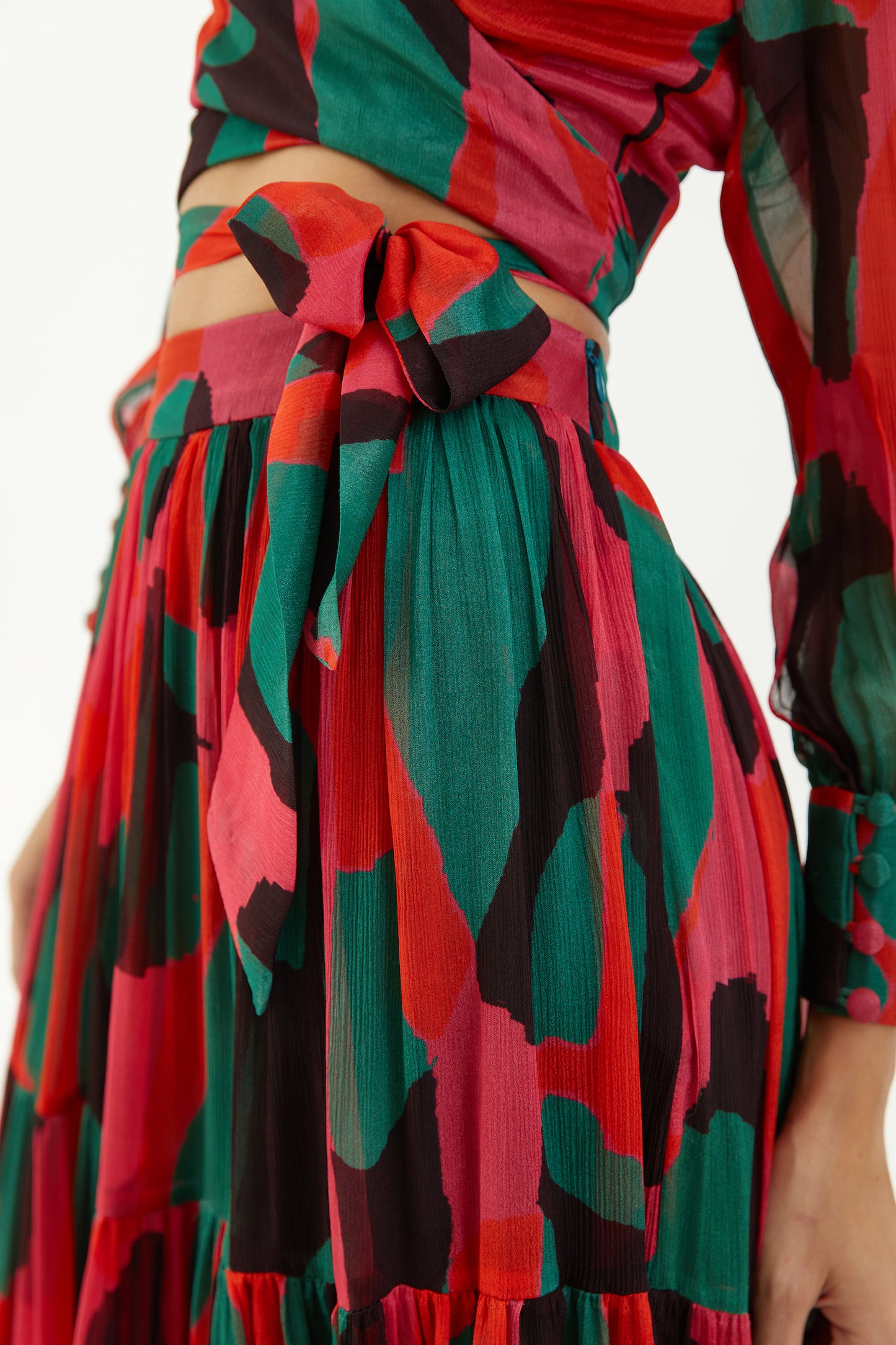 ABSTRACT LAYER SKIRT
