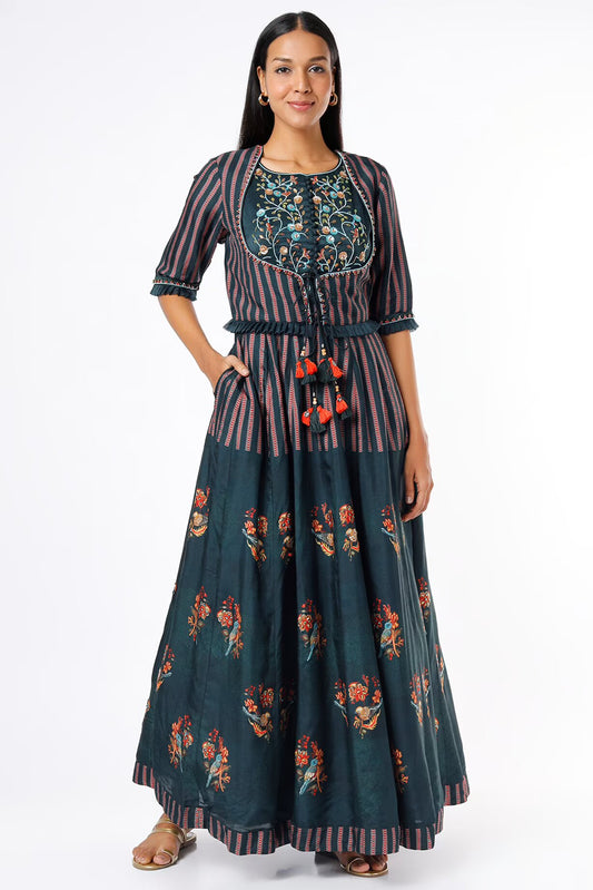 BOTTLE GREEN GOWN