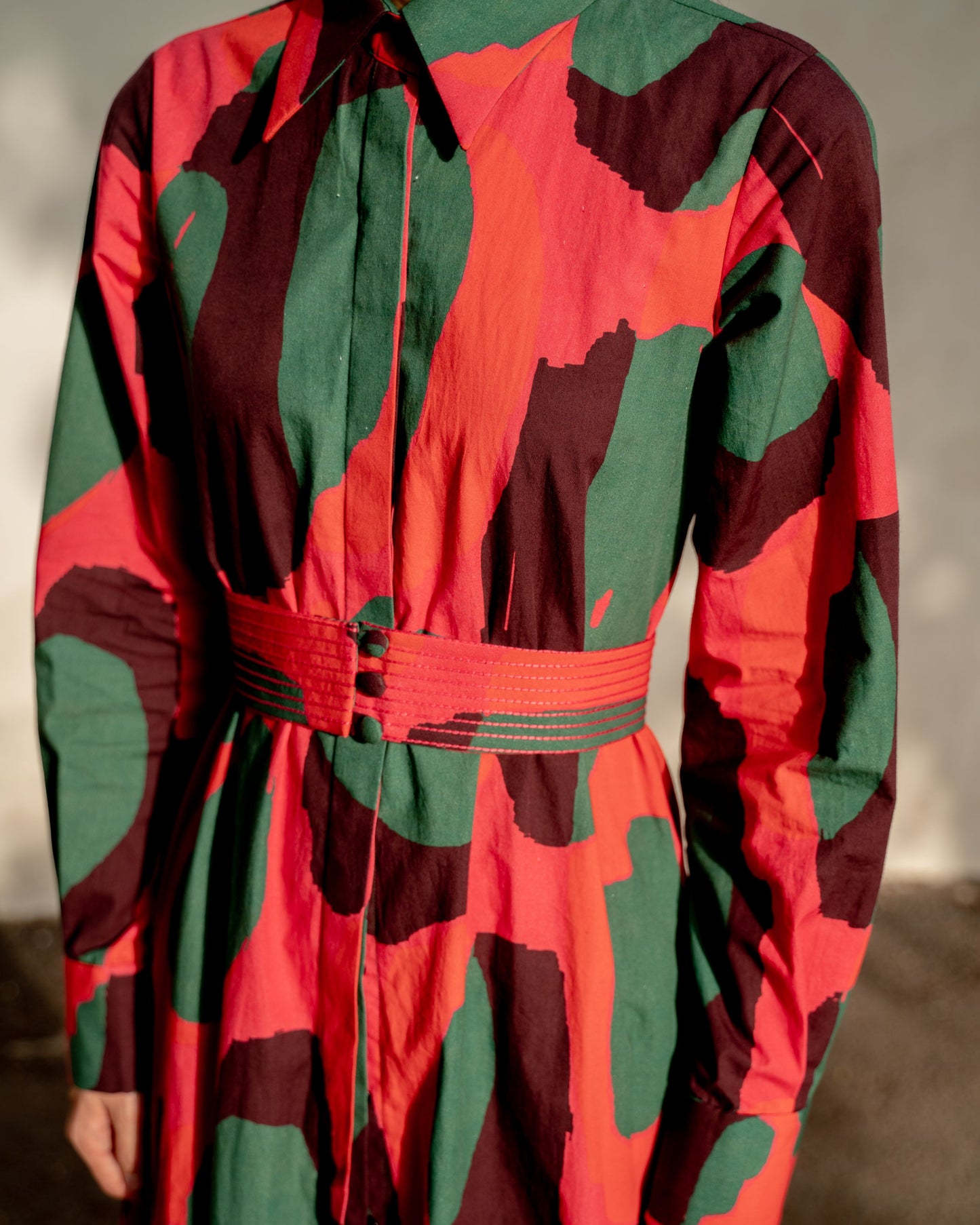 RED, GREEN AND BLACK ABSTRACT SHIRT DRESS & PANT