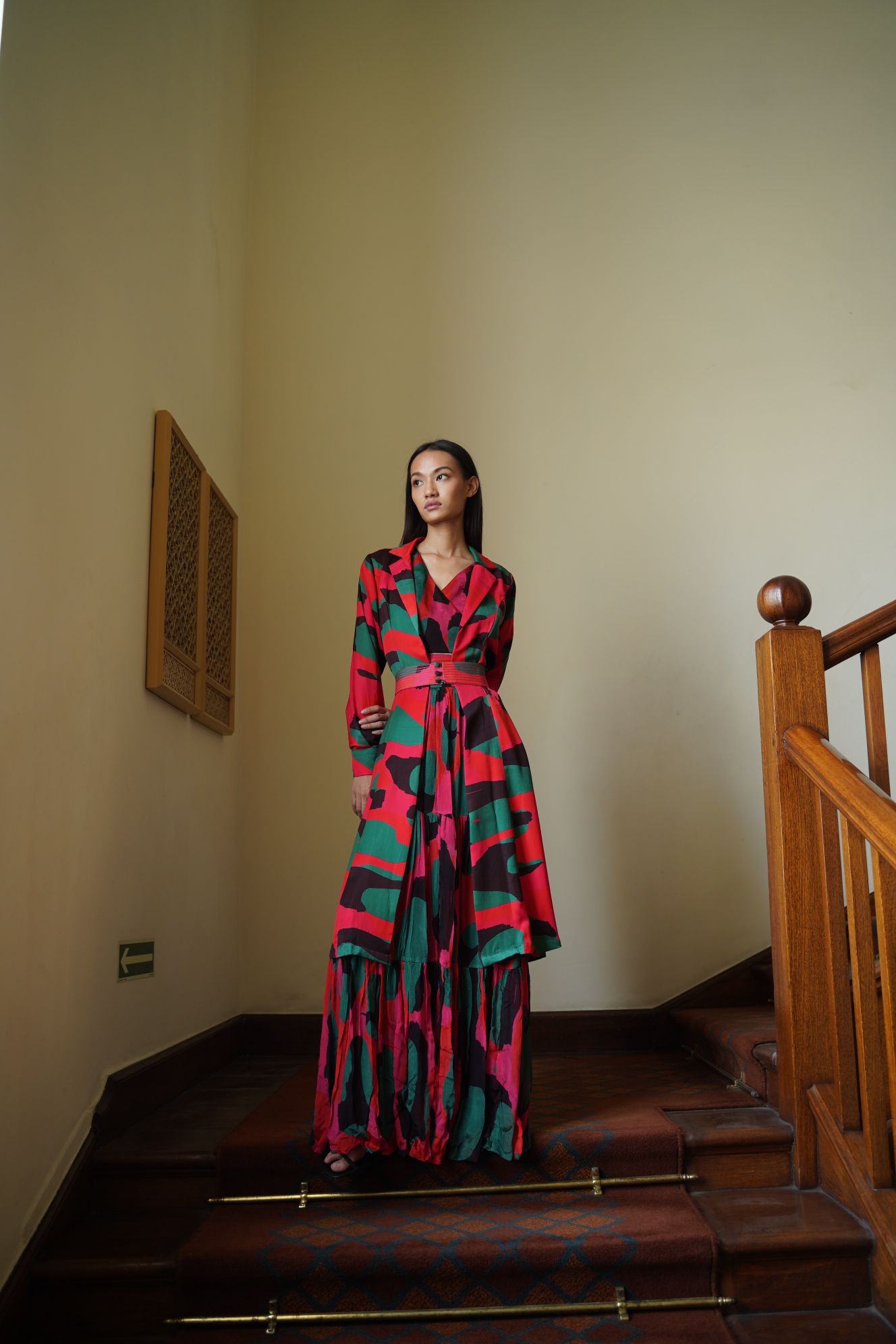 RED, GREEN AND BLACK ABSTRACT CAPE & SKIRT