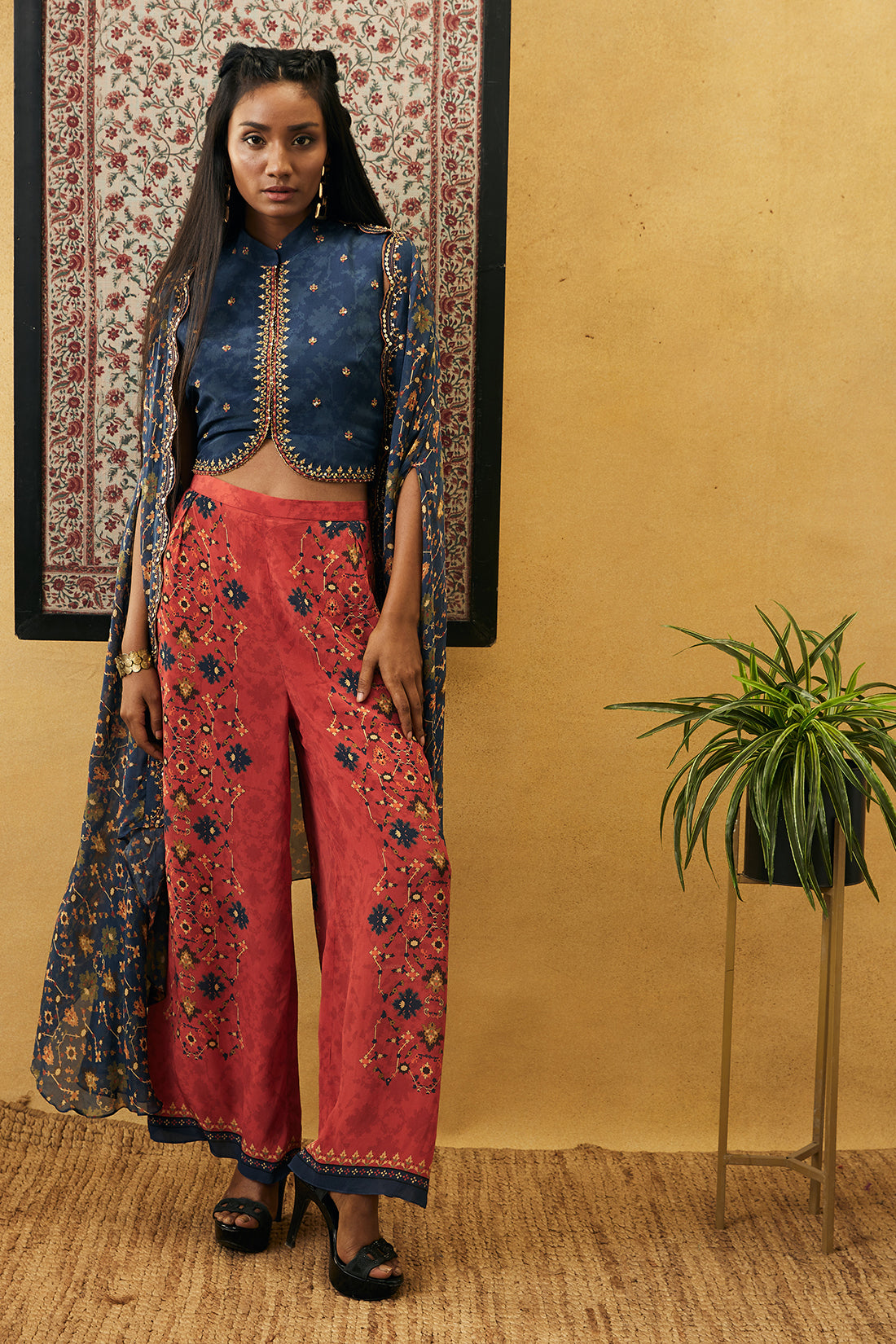 ZAHRA EMBROIDERED CO-ORD SET WITH CAPE