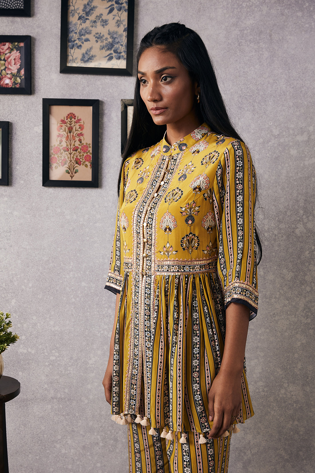 SAROUK EMBROIDERED KURTA SET