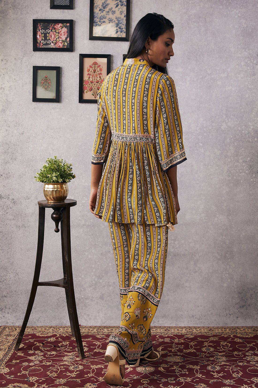 SAROUK EMBROIDERED KURTA SET